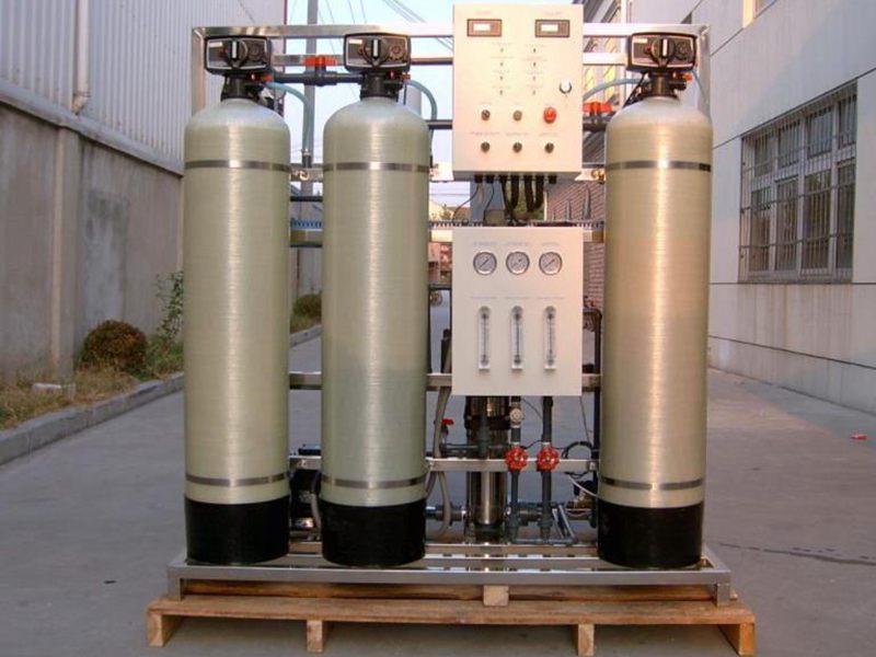 軟化水設(shè)備在加鹽時應(yīng)怎么操作？加鹽時的注意要點